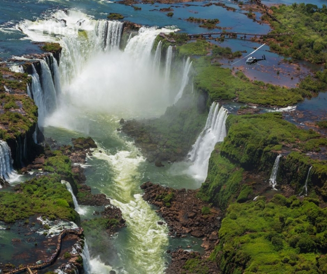 NEW YEAR�S HOLIDAYS � Buenos Aires & Iguaz�